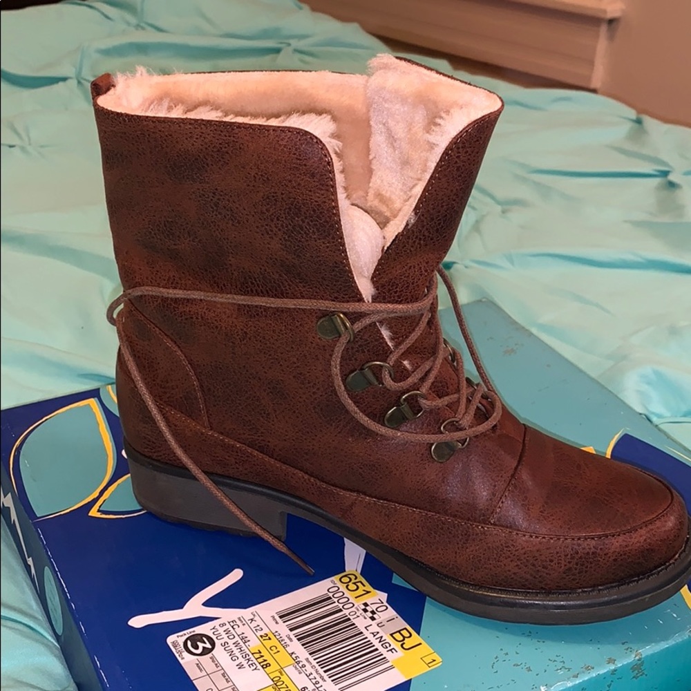 Yuu Boots